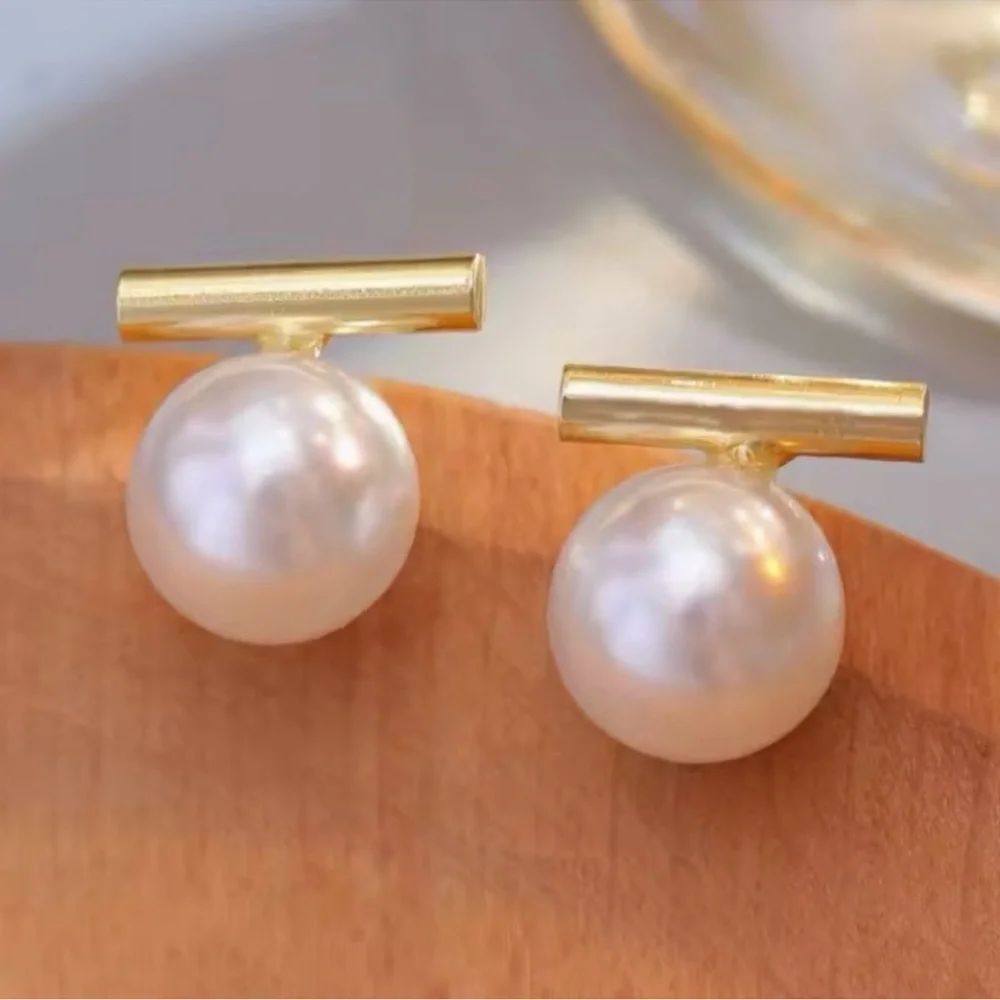 Anthropologie Petite Bianco Pearl Gold Bar Earrings - Picture 2 of 5